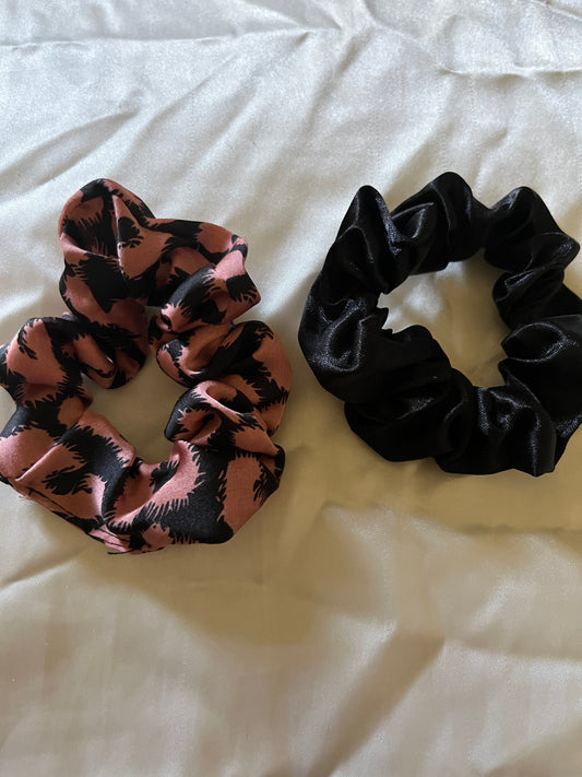 Girl Scrunchie